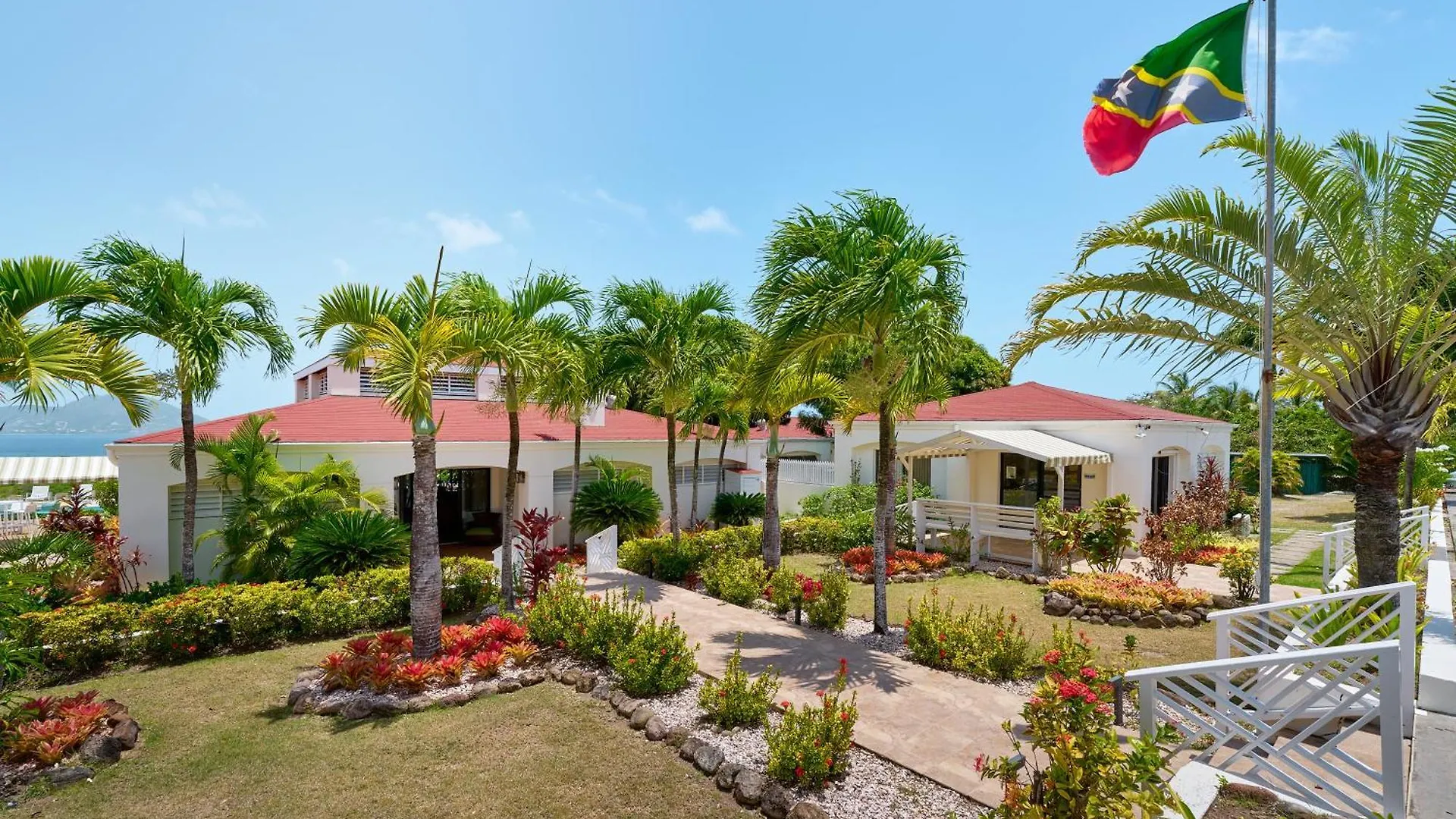 Mount Nevis Hotel セントクリストファー・ネイビス